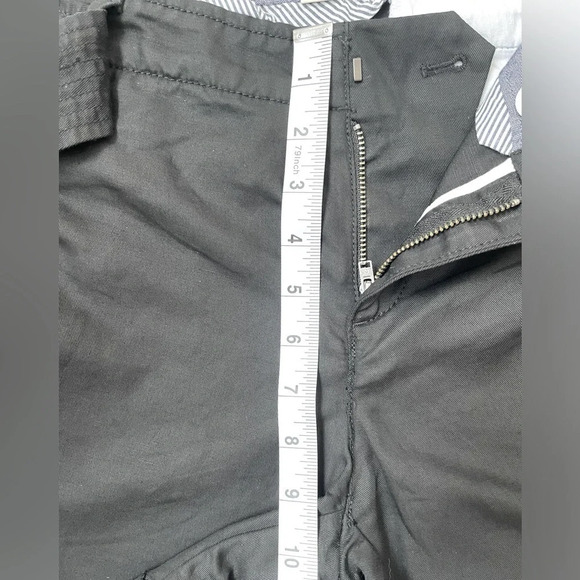 Banana Republic Women’s Cargo Shorts with Belt, Black - Picture 5 of 12